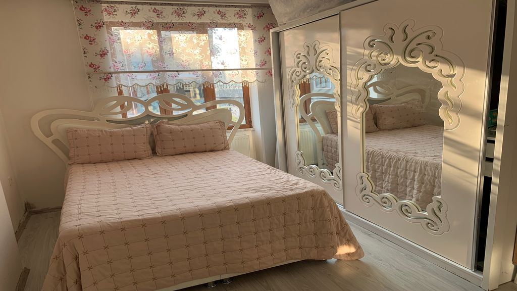Cumhuriyet Mahallesi İkinci El Eşya Alanlar Üsküdar